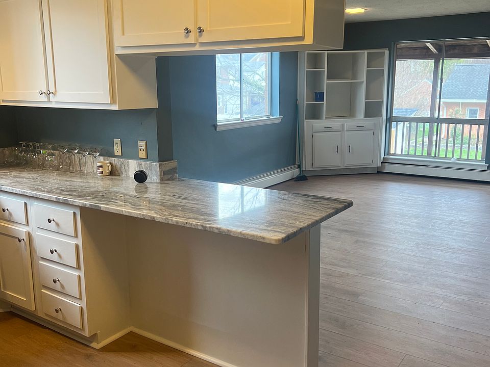 1st image of 2414 Montvale Rd SW Unit A