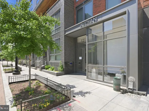 1211 Van St SE #1007, Washington, DC 20003