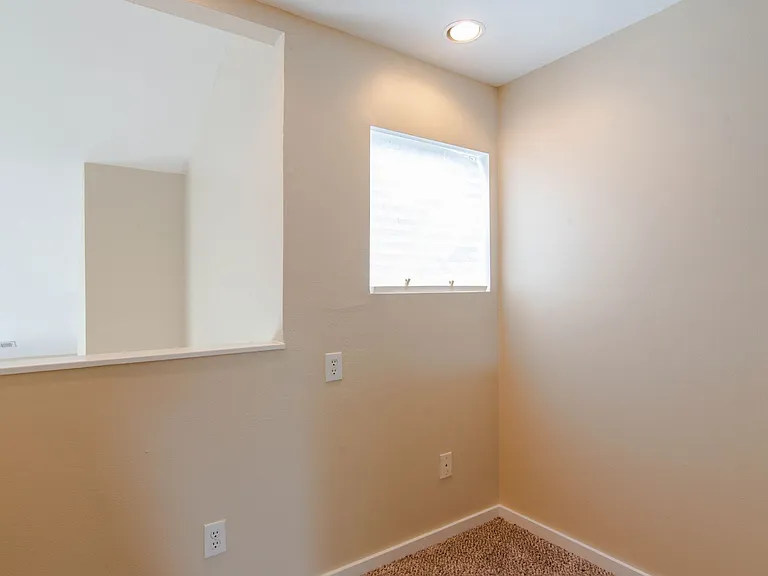 2724 Shelby Ave — Photo 13