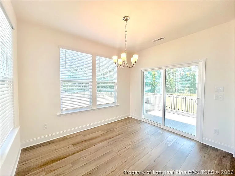 282 Creekhaven Dr — Photo 9