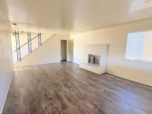4th image of 226 N Stine Rd #220