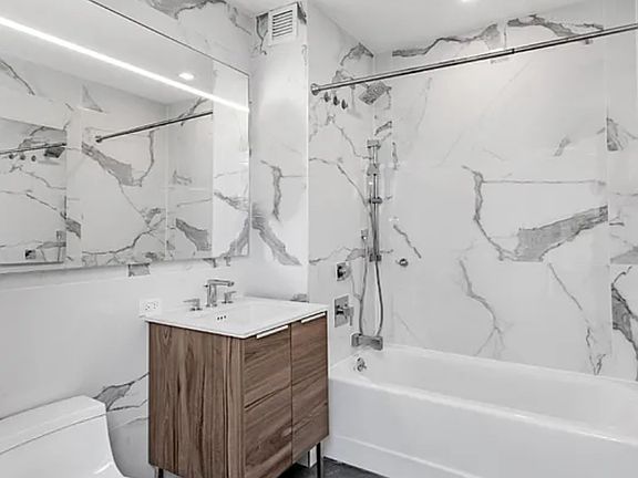 5th image of 171 Suffolk St #F8