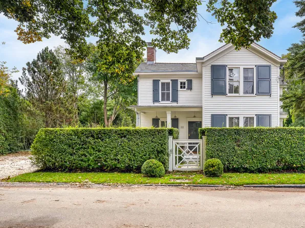 22 Latham St, Sag Harbor, NY 11963