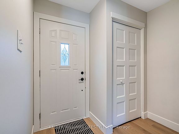3rd image of 1704 Culver Dr