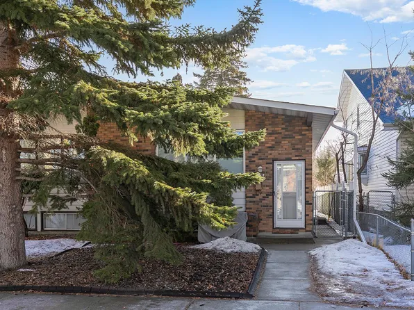 8561 89th St NW, Edmonton, AB T6C 3K4