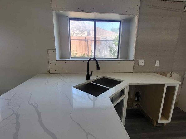202 Sunset Dr, Glenn Heights, TX 75154
