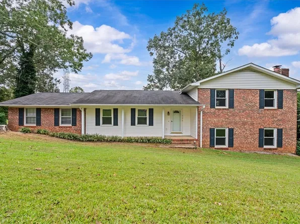 408 Fernwood Dr, Seneca, SC 29678