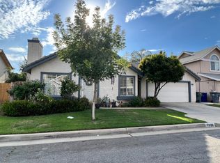 7329 N Woodrow Ave, Fresno, CA 93720