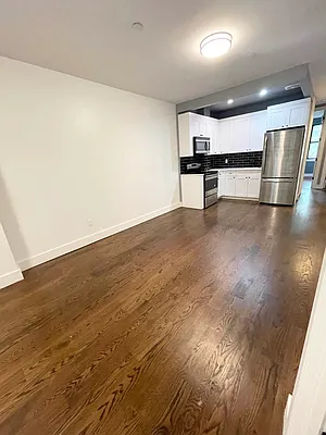 Rented by Delmark Realty LLC | media 19