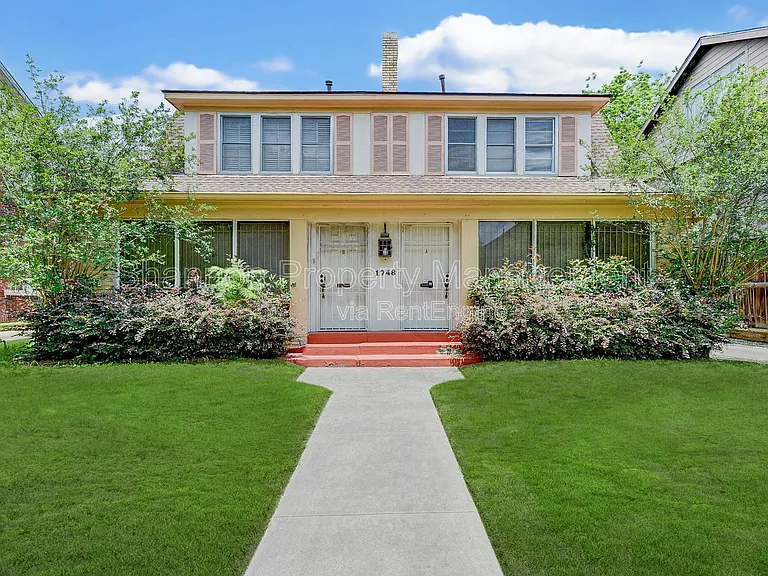 1748 Hawthorne St #B — Photo 1