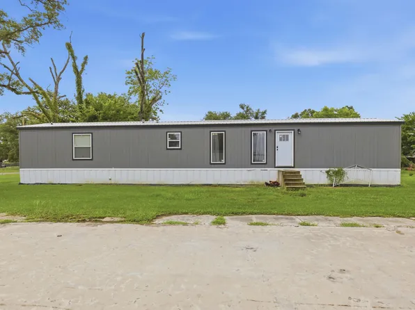 1112 Vincent St, Vinton, LA 70668