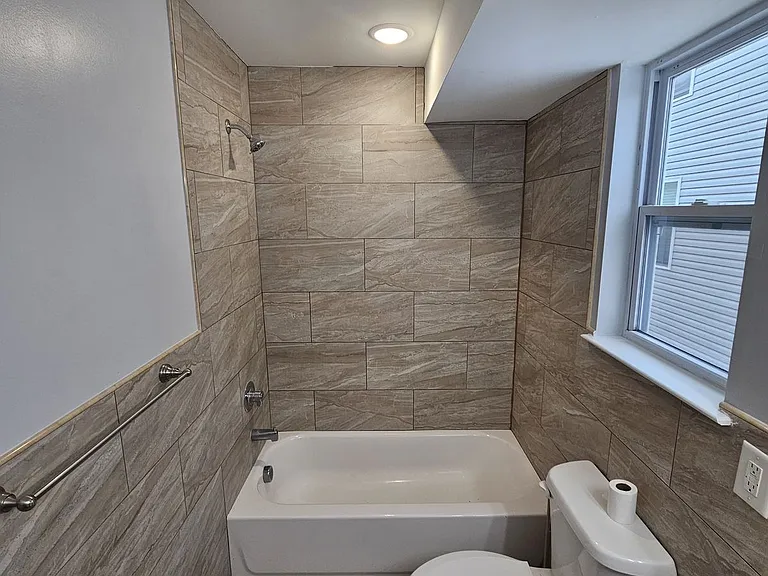 578 S 11th St #2 — Photo 14