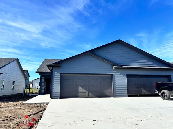 2719-2721 Greenleaf Cir, Wichita, KS 67210