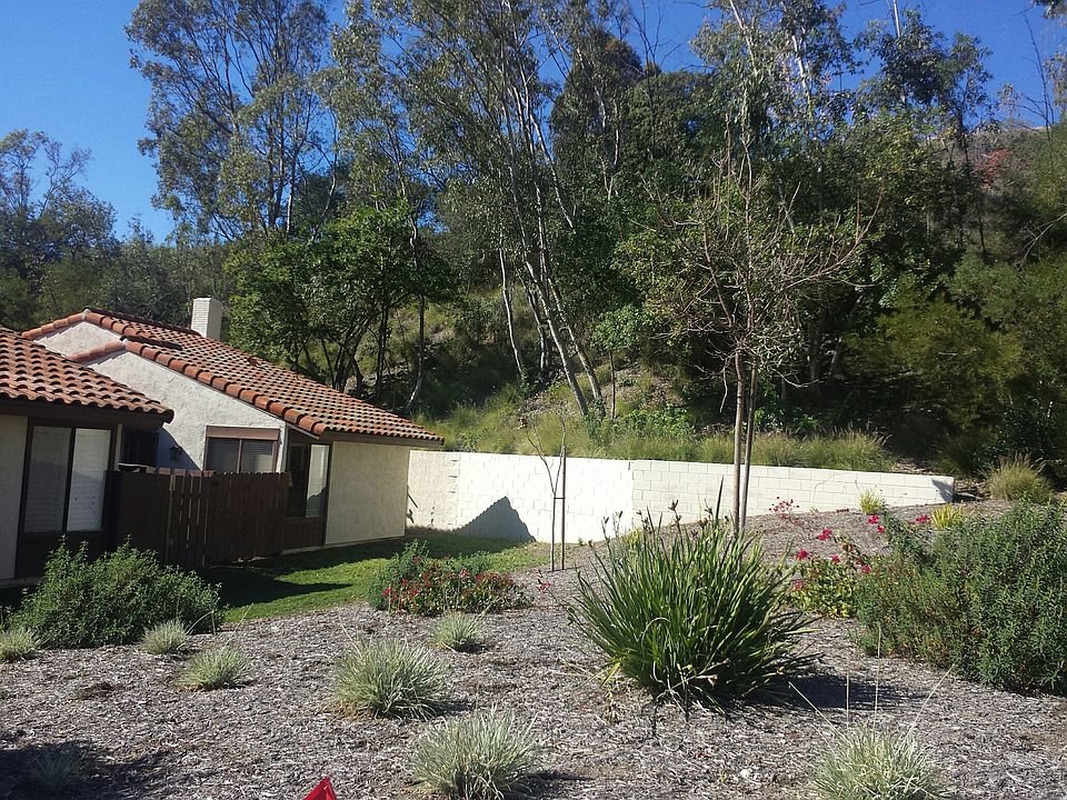 2nd image of 2043 Golden Circle Dr