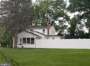 801 Dunkle St, Harrisburg, PA 17113