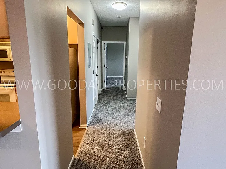1207 NE 5th Ln #C11 — Photo 8