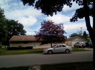 2845 S 13th Ave, Broadview, IL 60155