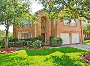 8203 Fairgrove Park Ct, Houston, TX 77095