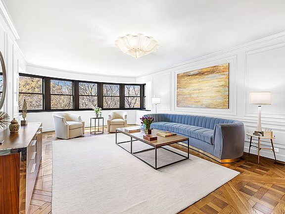 2nd image of 900 5th Ave APT 4A