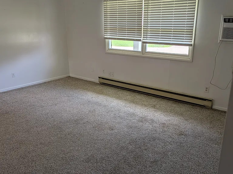 292 Kennedy St #3 — Photo 7
