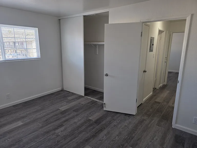 27070 Manon Ave #6 — Photo 10