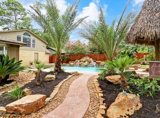 1102 Coe Rd, Pinehurst, TX 77362