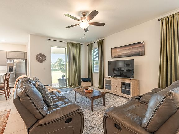 4th image of 7617 NW Greenbank Circle