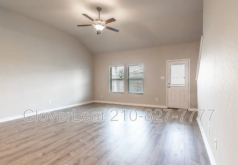 940 Windflower — Photo 11