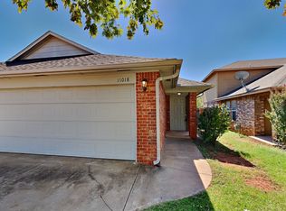 11018 SW 5th St, Yukon, OK 73099