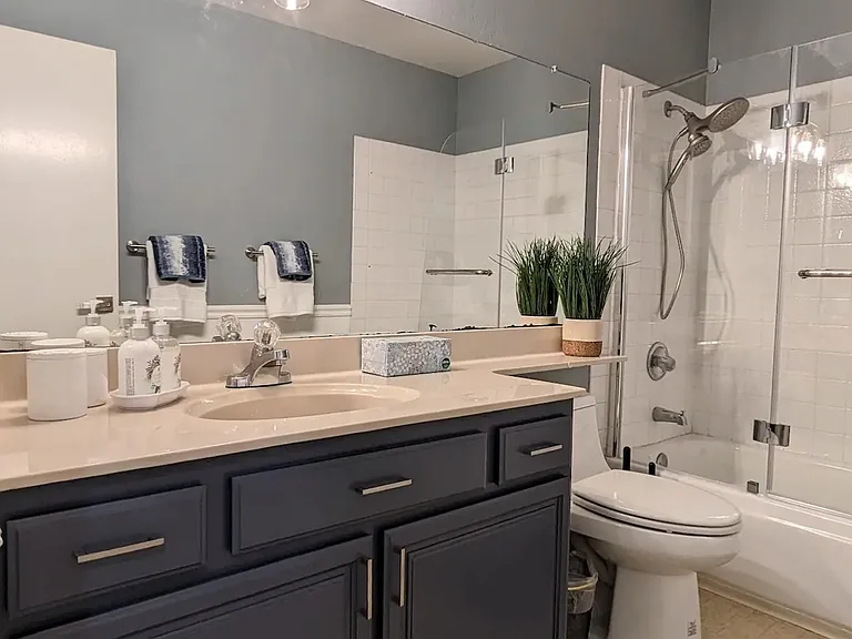 6436 Buena Vista Dr #B — Photo 18