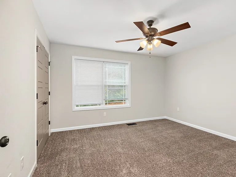 305 Mountain Maple Way — Photo 8