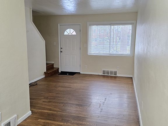 3rd image of 22750 Fox Ave APT D