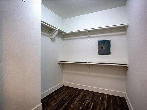 5th image of 615 N Marsalis Ave APT 9
