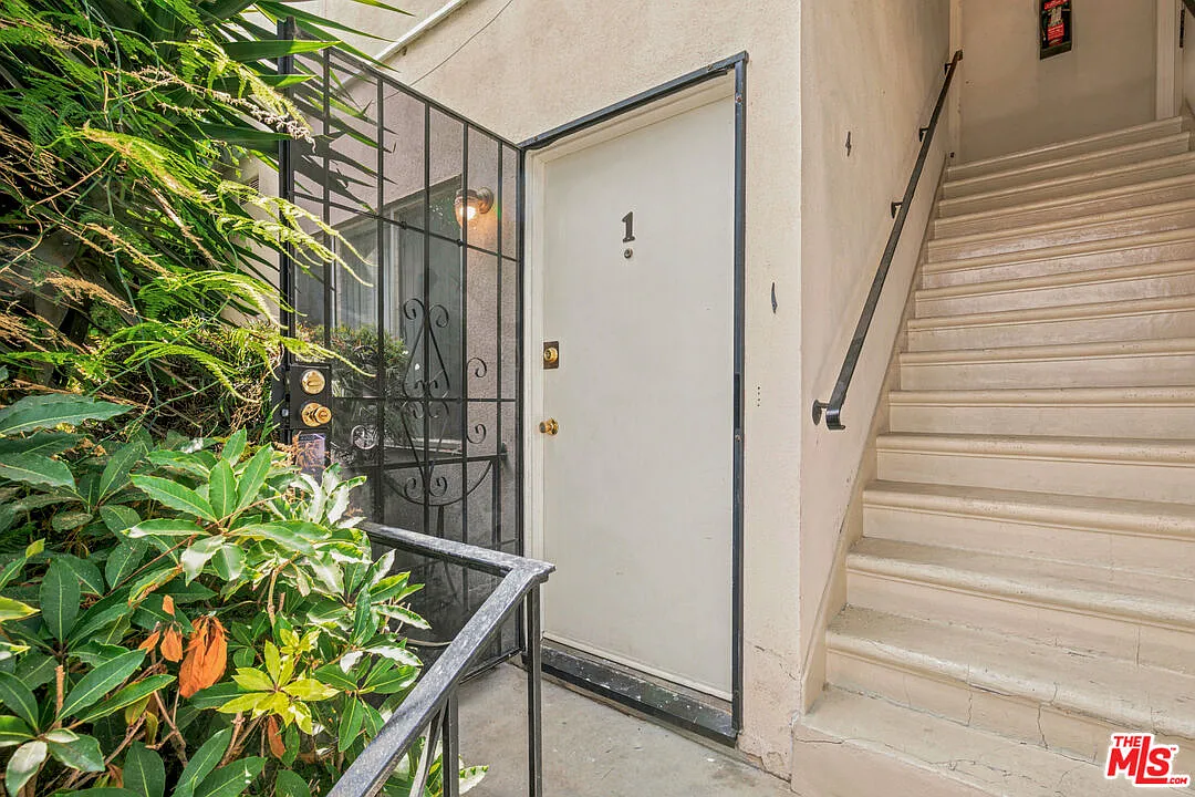 1 bed, 1.0 bath, $2,625 — Photo 3