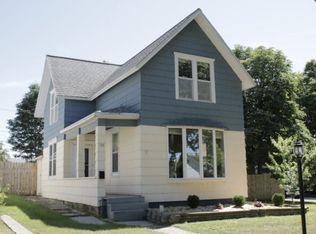 706 Fremont St, Algoma, WI 54201