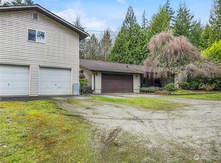 40 Brandywine Ln, Camano Island, WA 98282