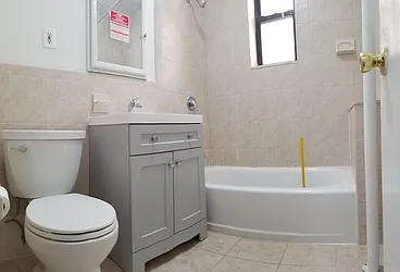 Rented by Grandeur Realty Inc