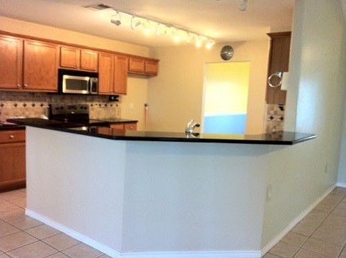 3rd image of 117 Castlewood Dr