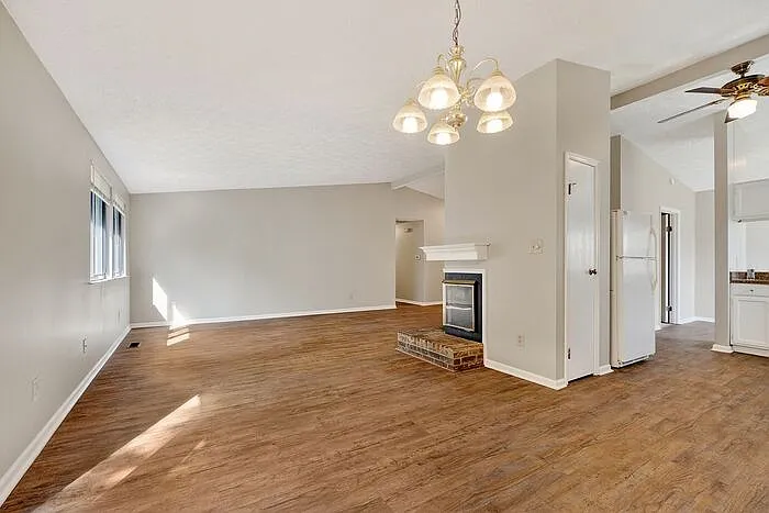 8134 Old Prairie Ct — Photo 5