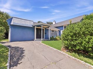 200 McCosh Rd, Montclair, NJ 07043