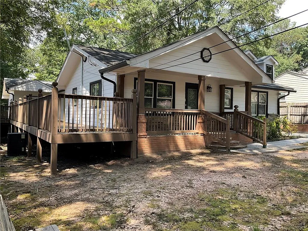 4 bed, 3.0 bath, 2861 sqft, $3,500 — Photo 3