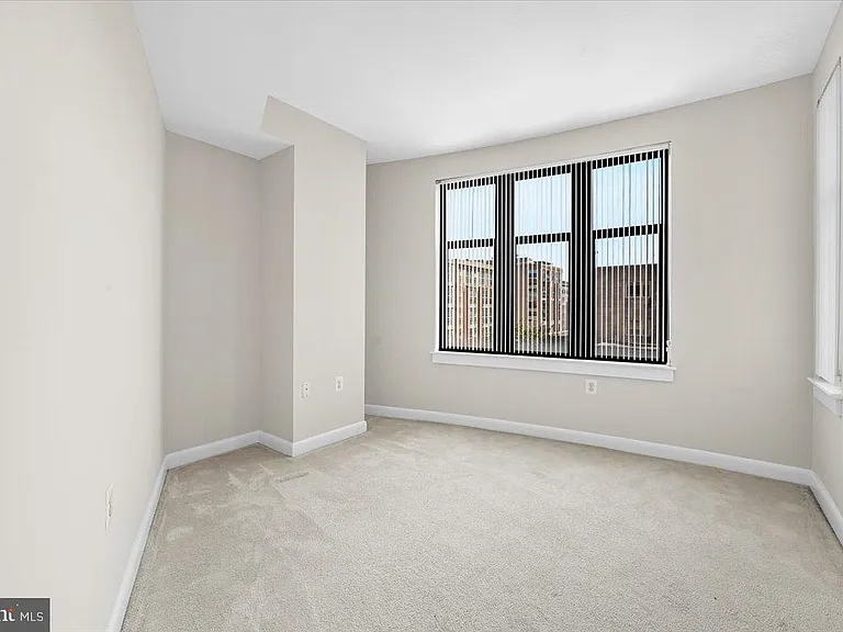 400 Massachusetts Ave NW #820 — Photo 15