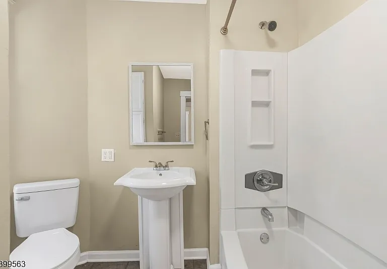 16 Tisco Ave — Photo 22