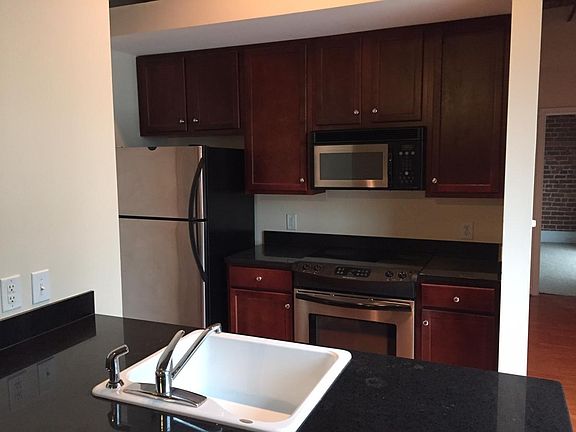 2nd image of 815 Porter St APT 222