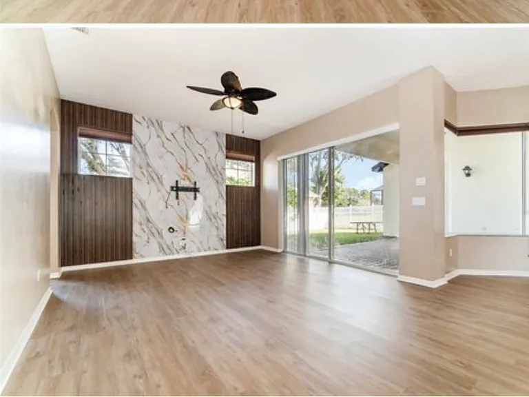 6220 Hedgesparrows Ln — Photo 12