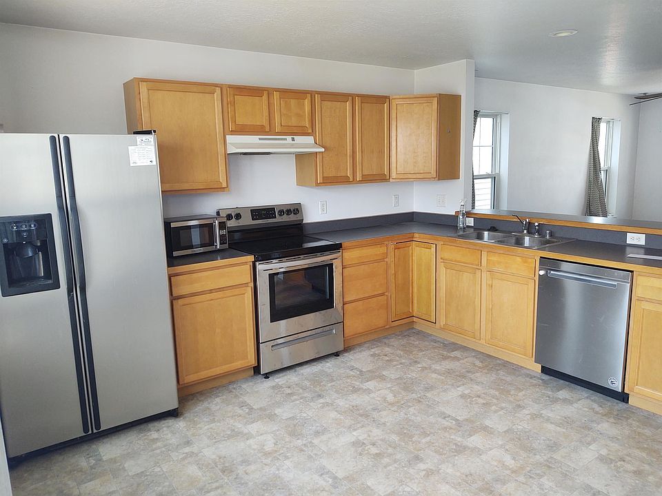 2nd image of 1336 Bulwer St