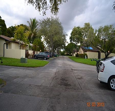 4th image of 13916 Kendale Lakes Dr