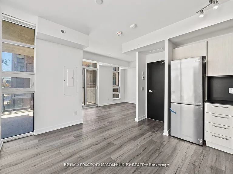 851 Sheppard Ave W #11 — Photo 11