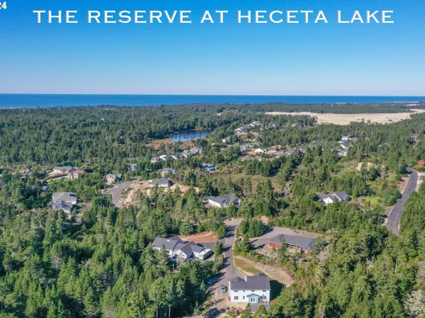 Lakepoint Dr #33, Florence, OR 97439