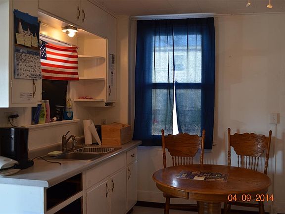 3rd image of 2130 Grand Ave